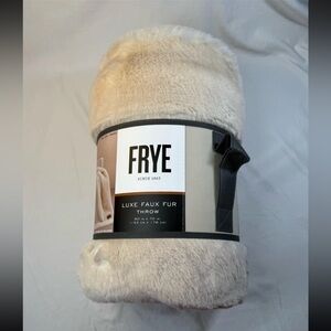 FRYE Luxe Faux Fur Throw Blanket 60 x 70in - NWT CREAM OR GREY